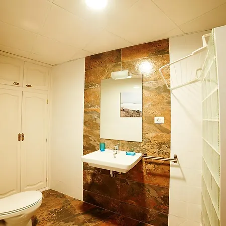 Nocleg ze śniadaniem Derecha Del Roque Surfhouse 3*