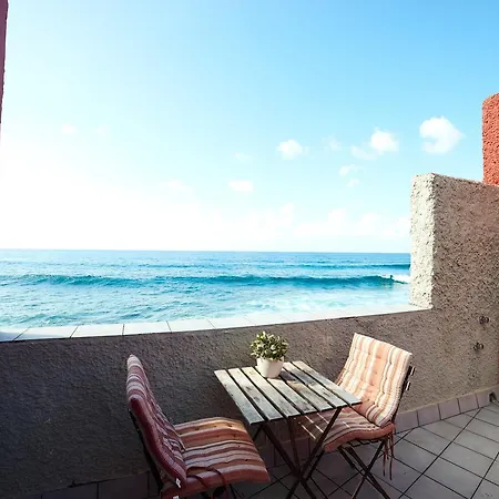 Derecha Del Roque Surfhouse 3* Moya (Gran Canaria)