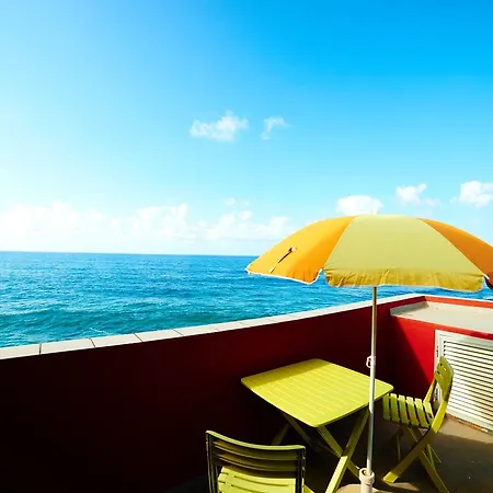Nocleg ze śniadaniem Derecha Del Roque Surfhouse 3*