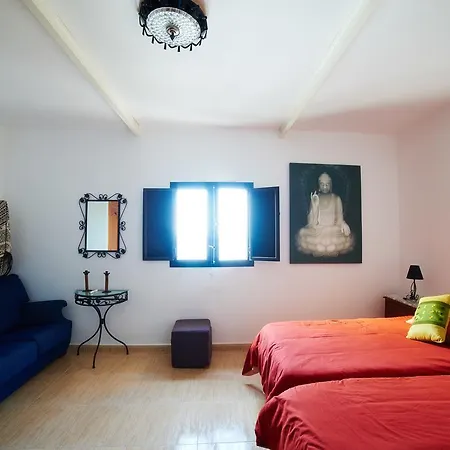 Derecha Del Roque Surfhouse 3* Moya (Gran Canaria)